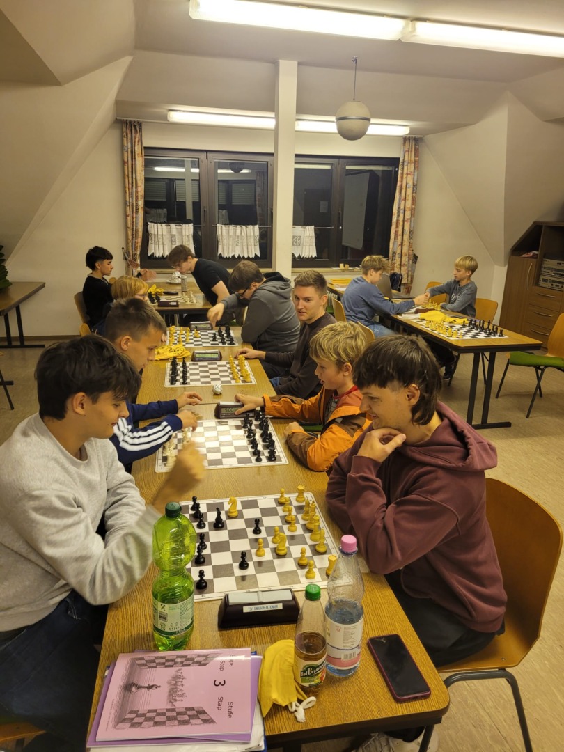 Vereinsabend läuft – Blitzturnier Oktober